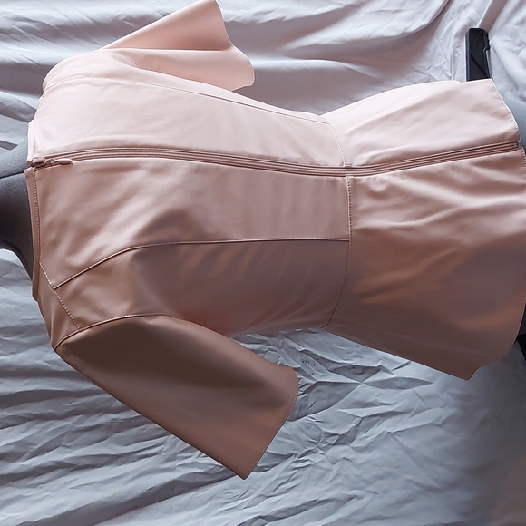 DENNIS BASSO faux leather like new pink top, 10-14 - Picture 14 of 15